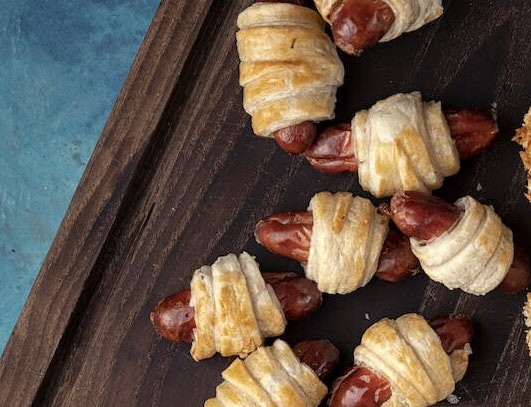 Små pølsehorn i airfryer – pigs in a blanket