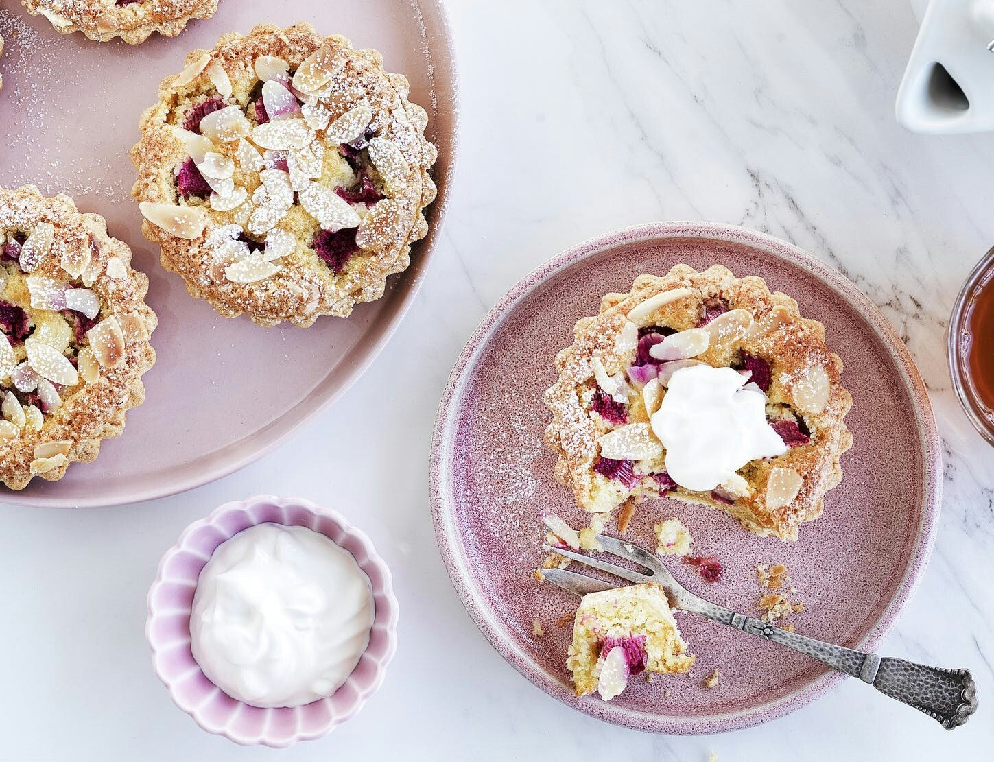 Små rabarbertærter