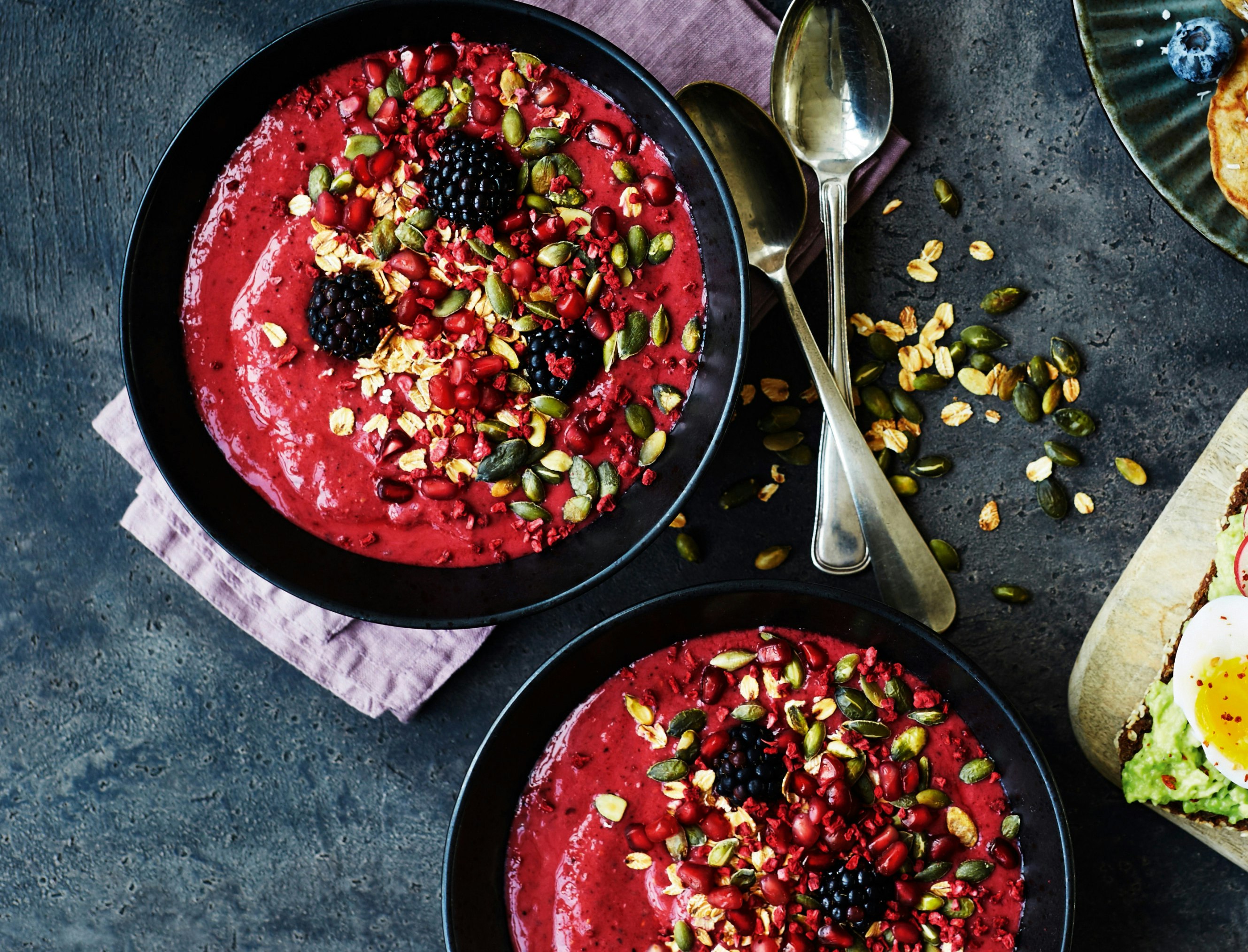 Smoothie bowl med topping