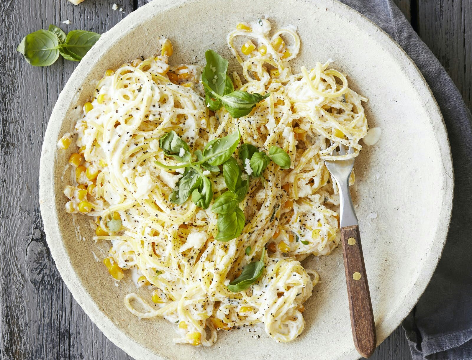 Spaghetti med majs og ricotta