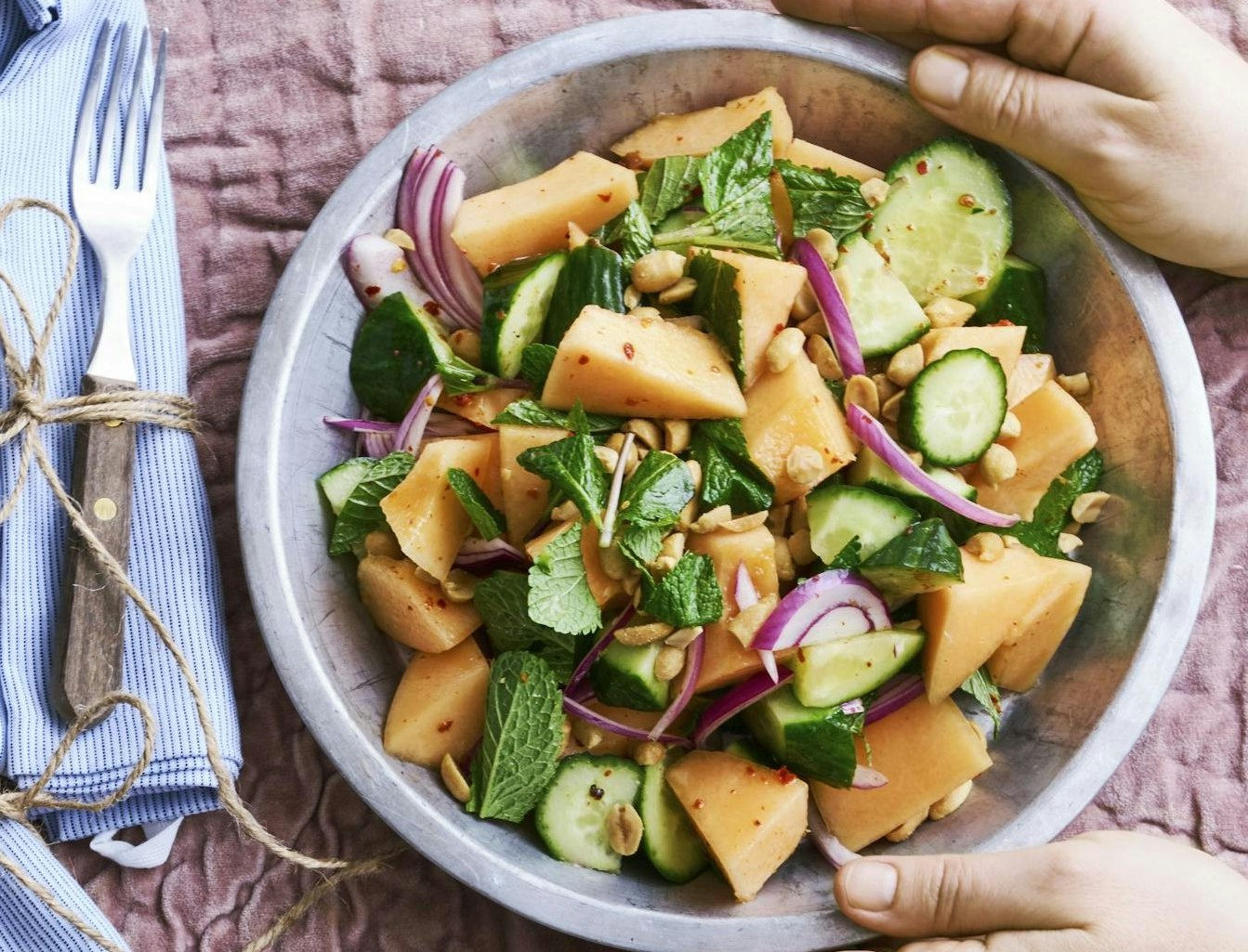 Spicy salat med melon, agurk og mynte
