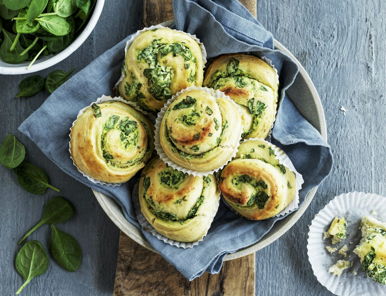 Spinatsnegle med ricotta og parmesan