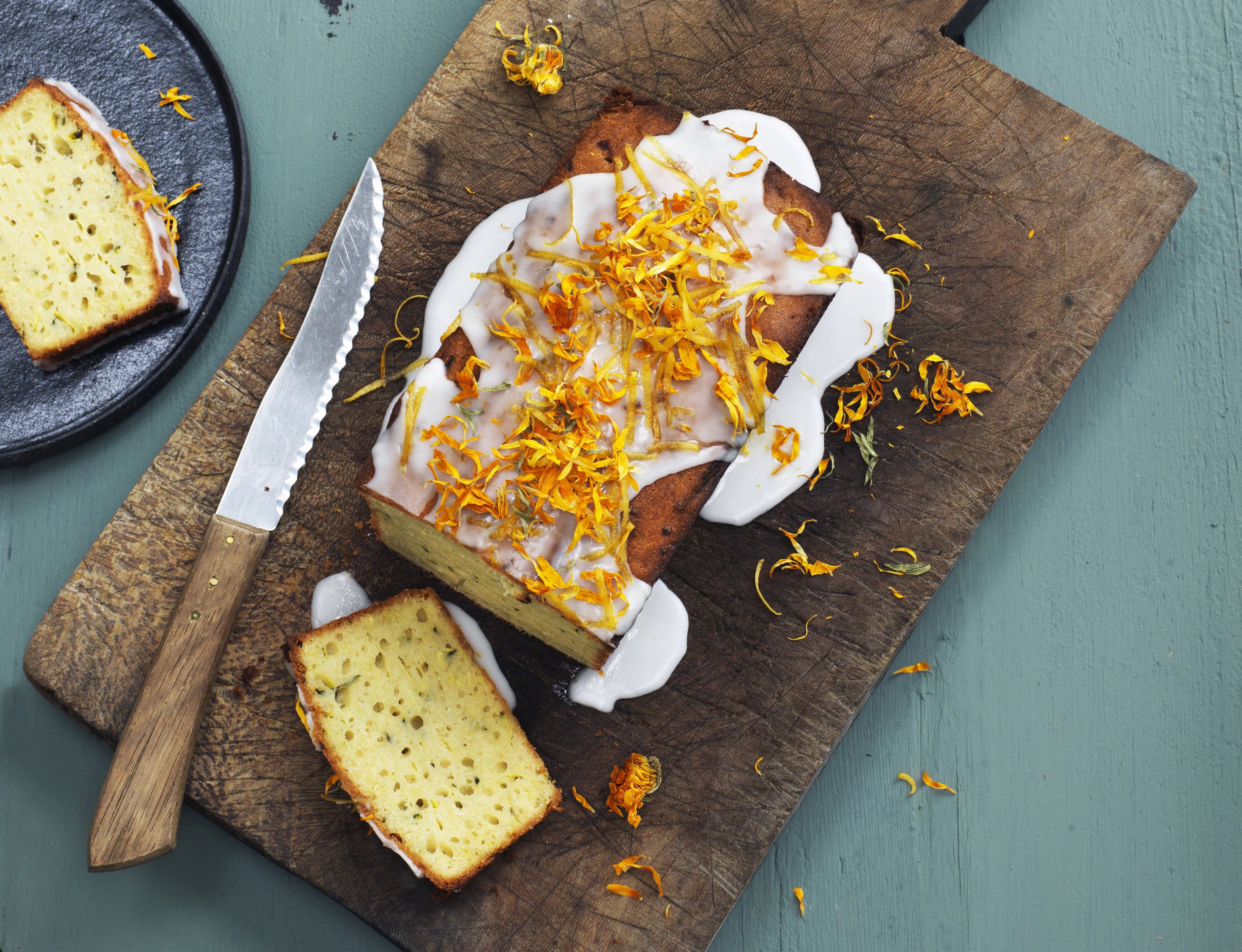 Squashkage med appelsinglasur