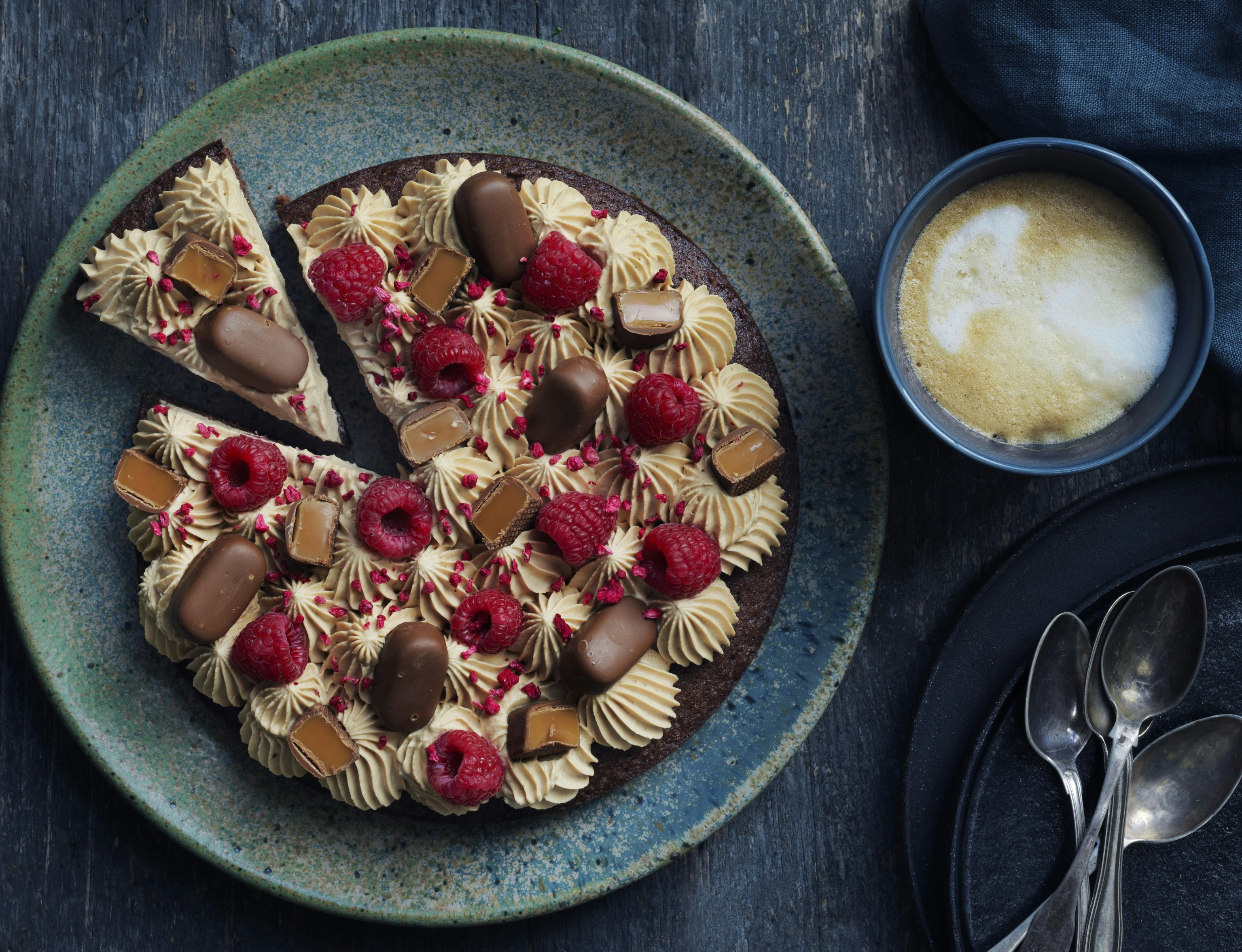 Svensk kladdkage med Dumleskum og hindbær