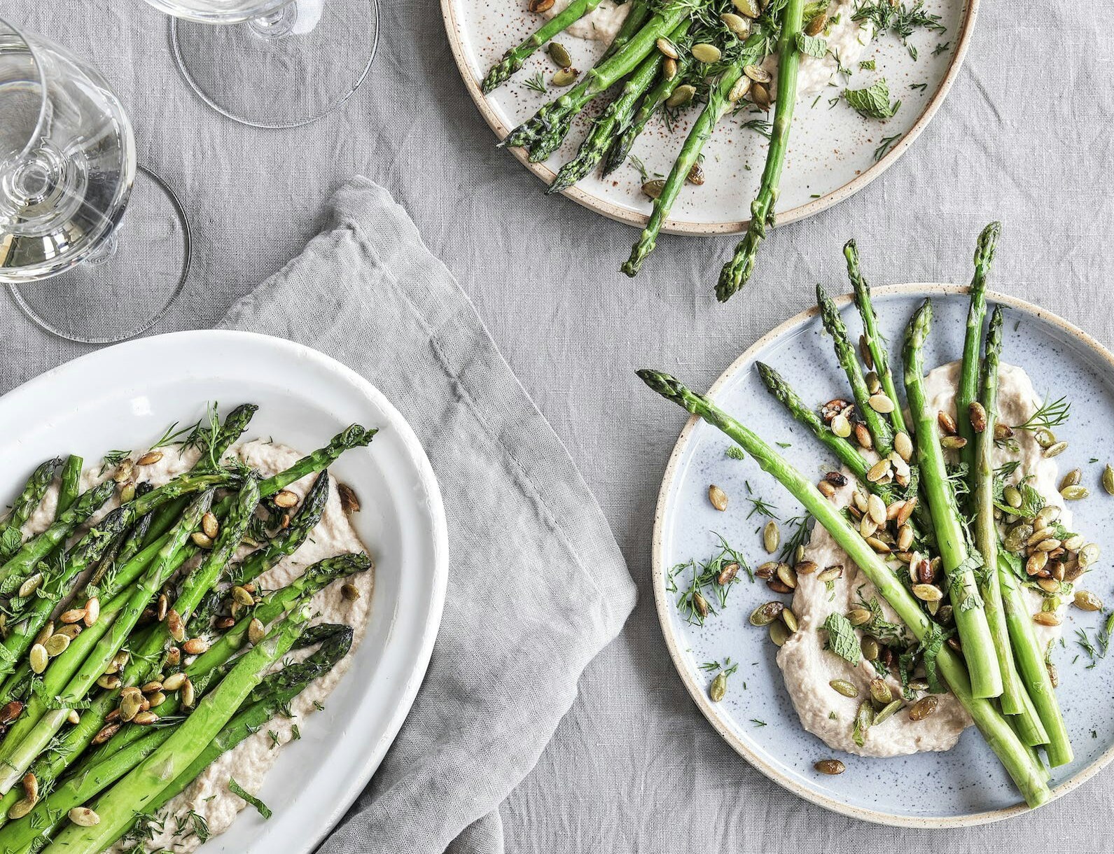 Tuncreme med asparges og mynte