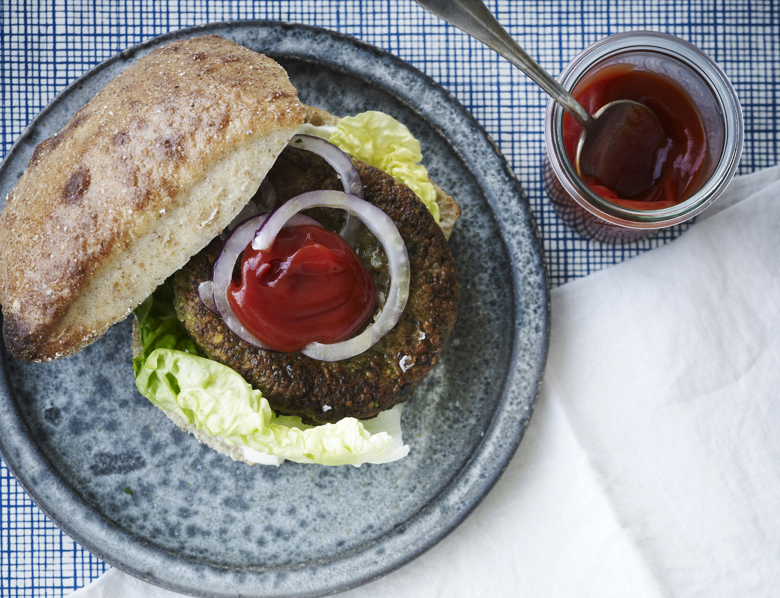 Vegetarburger med persille og hvidløg